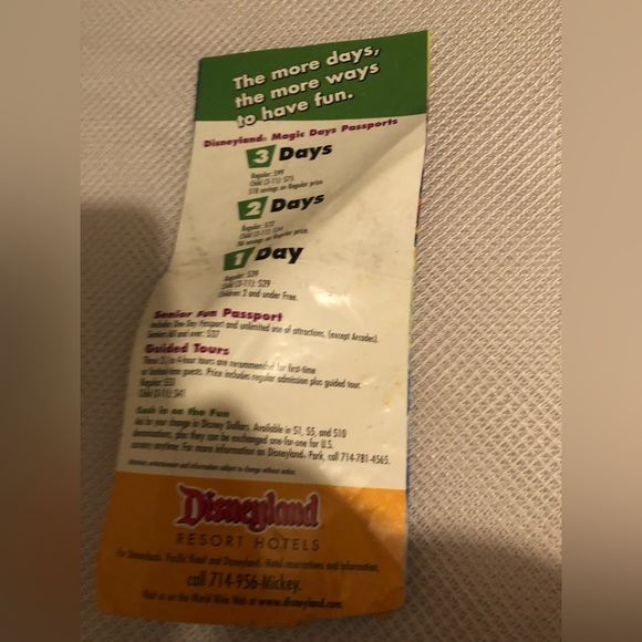 Early 2000 Disneyland Resorts Brochure- 710 $15 or $12 w/offer - Picture 3 of 8